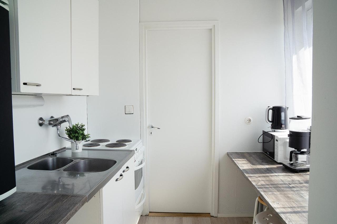 2-Room City Center, Parking Oulu Bagian luar foto